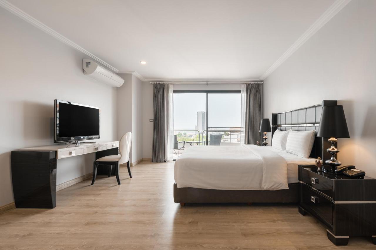 Sirin Exclusive Hotel And Residence Патая Екстериор снимка