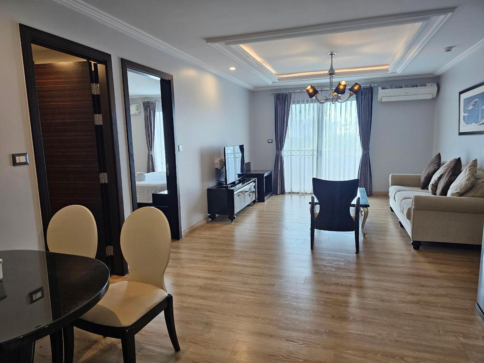 Sirin Exclusive Hotel And Residence Патая Екстериор снимка